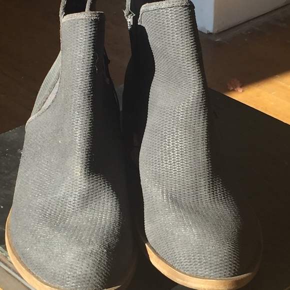 Kensie Geronna Gray Leather booties - Picture 5 of 7